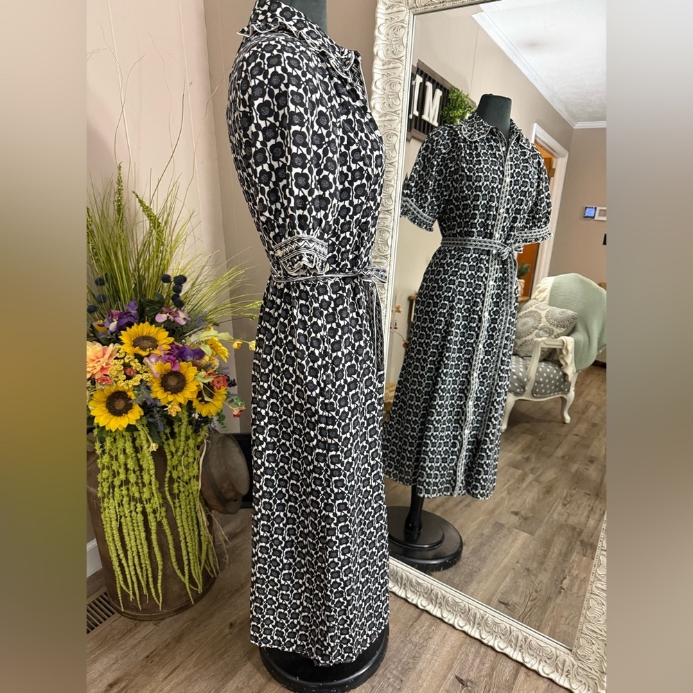 Max Studio Black and White Printed Midi Shirt Dress - Picture 5 of 14